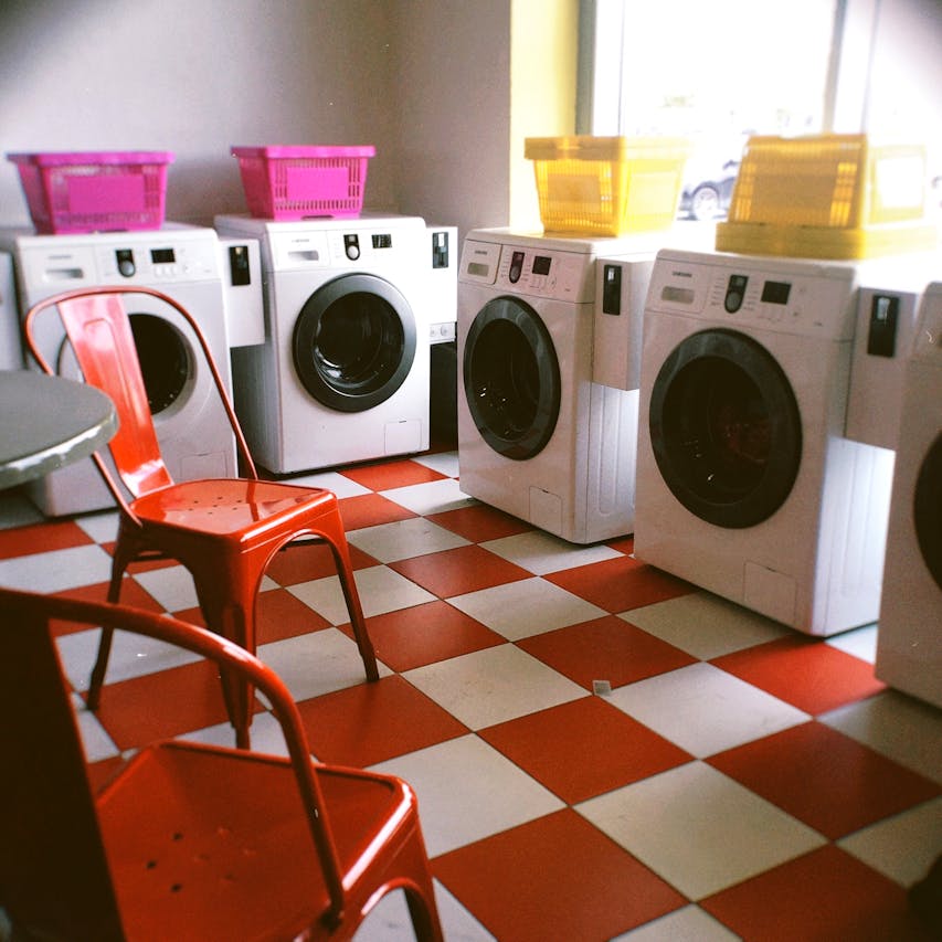Experienced dryer repair technician at work in Dr. Phillips, FL near me.